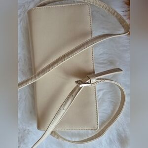 Elegant Cream Women's Bag